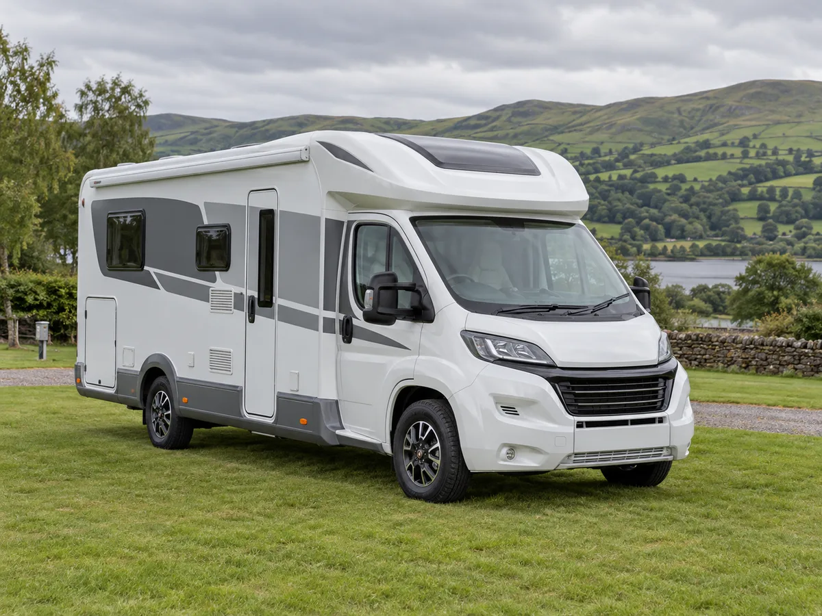 Motorhomes & campervans
